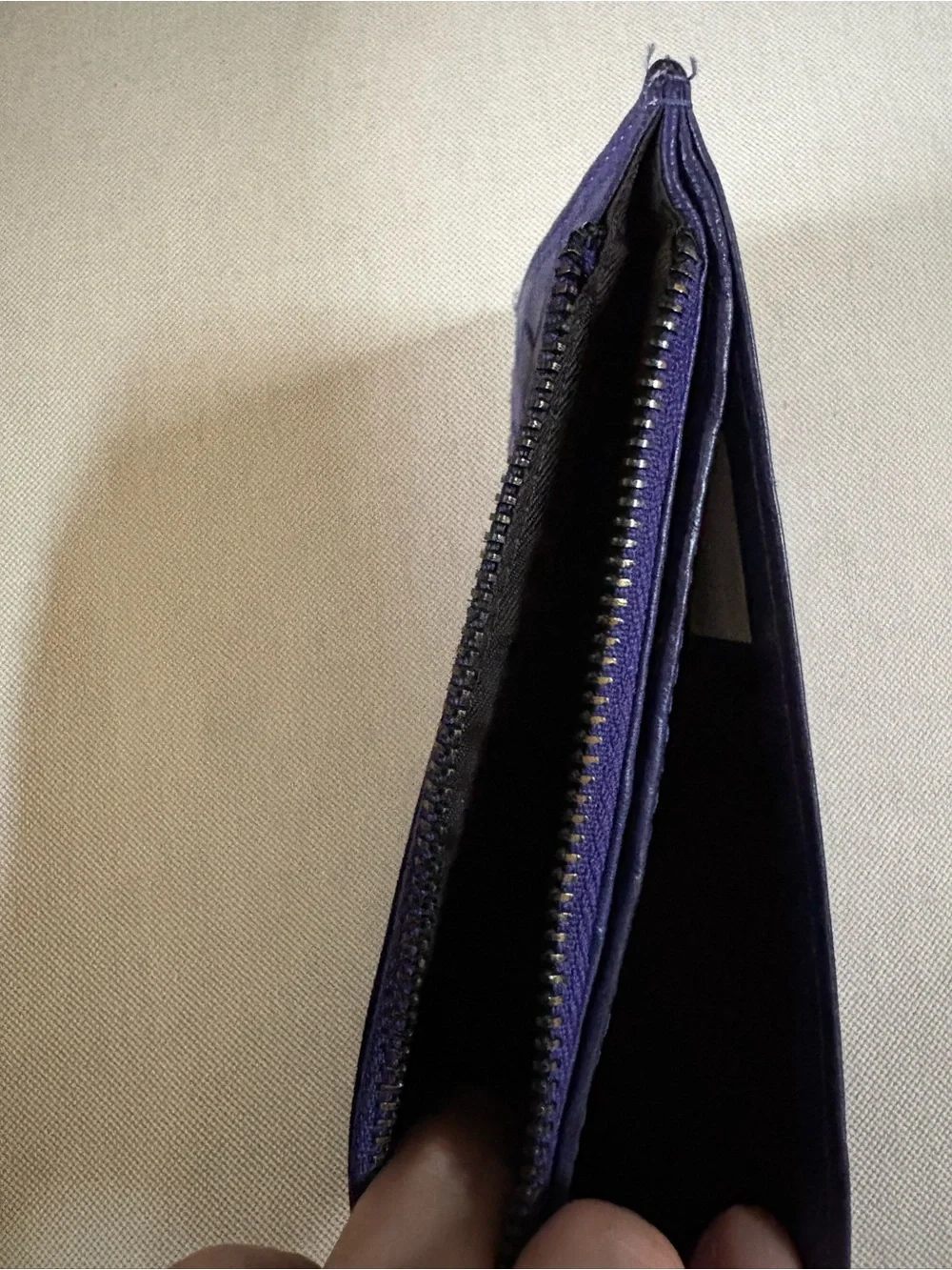 Beautiful Dark Purple Woven Leather Zip Wallet w/ many credit cards compartments